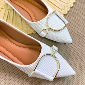 Sapatilha Mariah Com Enfeite Branca | Shopee Brasil